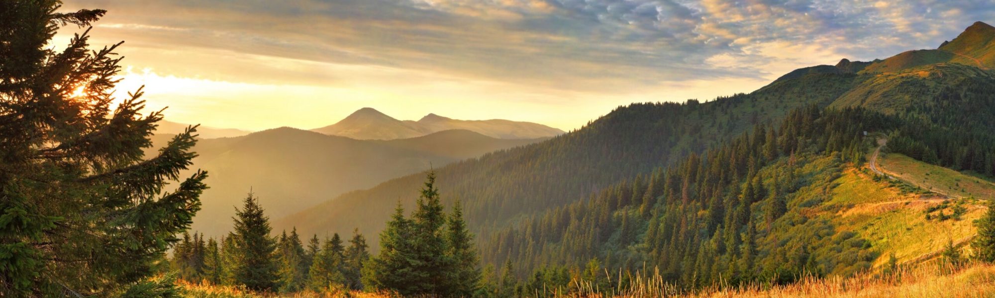 Scenic-Mountain-Widescreen-Background-Wallpapers